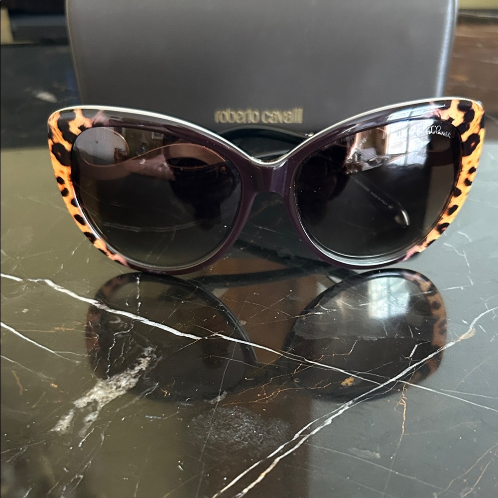 Roberto Cavalli Cat-Eye Sunglasses - Picture 9 of 16